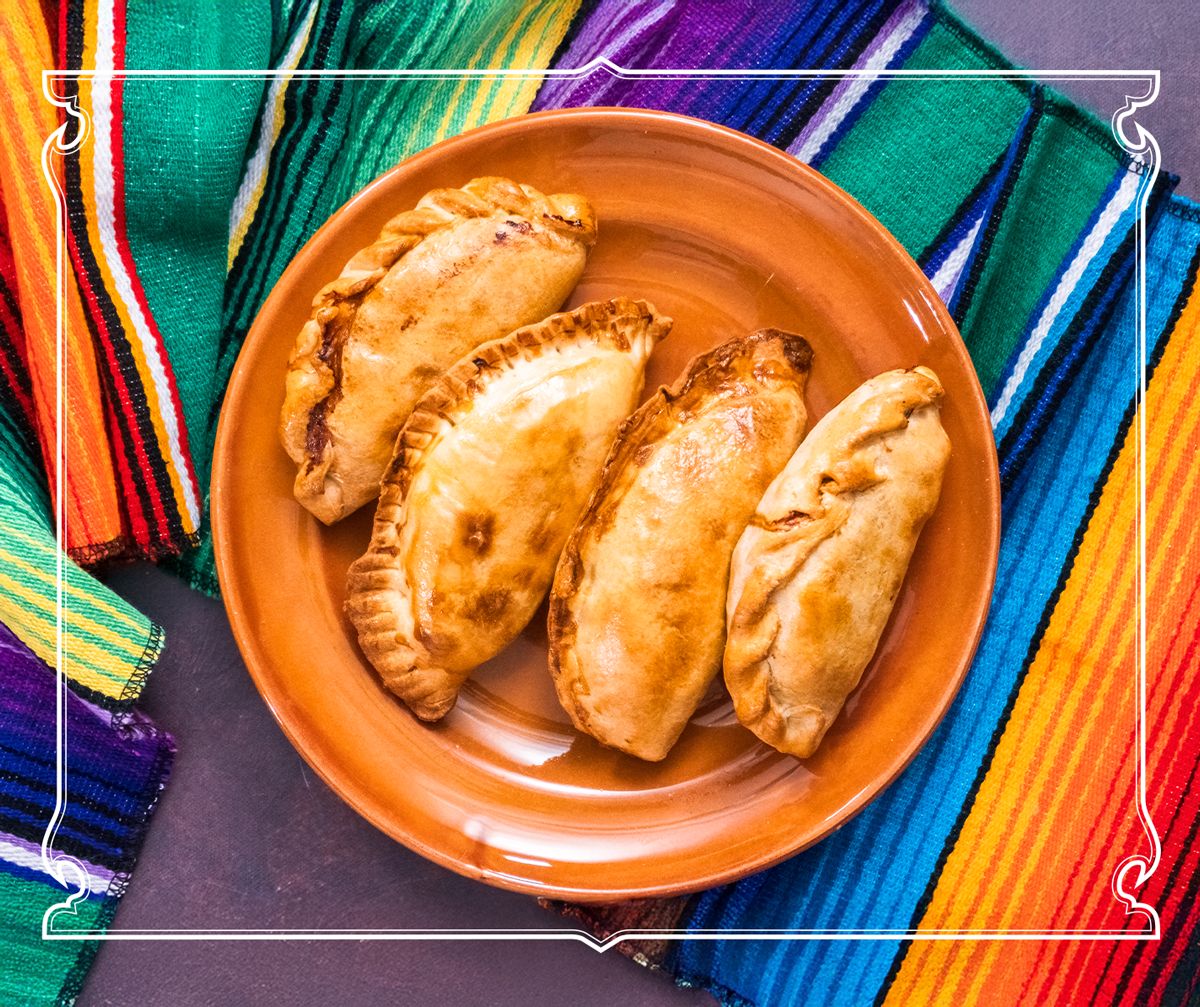 El-Popular_Authentic-Mexican-Food-Products_Snacks-Starters-Recipes_Chicken-Mole-Empanadas_Mobile