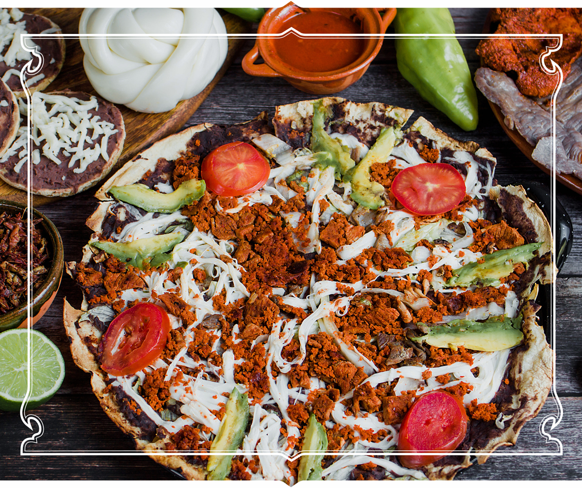 El-Popular_Authentic-Mexican-Food-Products_Snacks-Starters-Recipes_Crispy-Chorizo-And-Mole-Tlayuda_Mobile